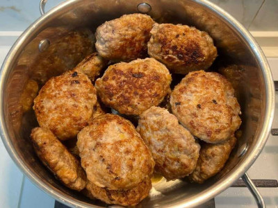 Рецепт идеальных котлеток: добавьте секретный ингредиент в фарш