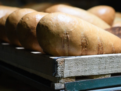 Вот зачем на нарезном батоне делают насечки