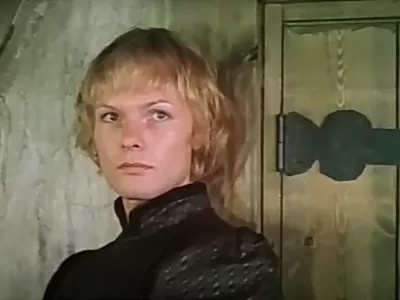 Жил на 2 семьи и исчез: куда пропал актер-красавец из 1990-х