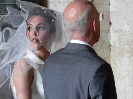 Девушка вышла замуж за старика и не пожалела