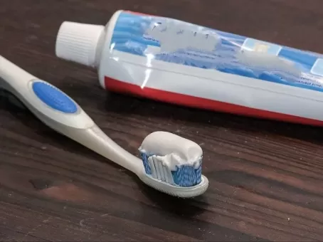 Учёные рассказали об опасности зубной пасты и мыла