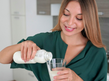 Что будет с организмом, если пить кефир утром и на ночь