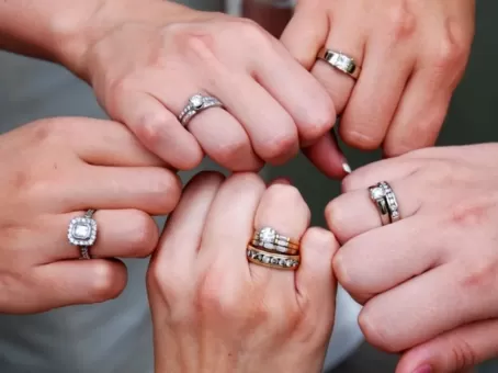 Почему нельзя носить два кольца на пальце?