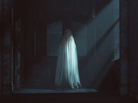5 научных причин, почему люди видят призраков