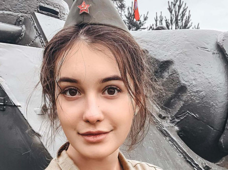 Со льда в блогеры. Известная фигуристка стала звездой интернета