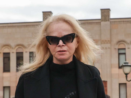 Лурье поделилась планами на бывшую квартиру Долиной