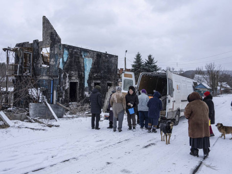 Украина эвакуирует Святогорск: почему этот город так важен