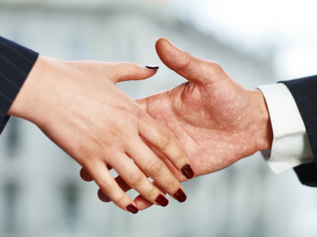 Почему вам следует перестать говорить «Не за что»