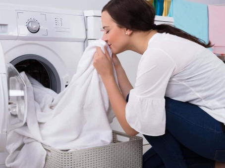 Затхлый запах исчезнет моментально: вот что сделать вместо стирки