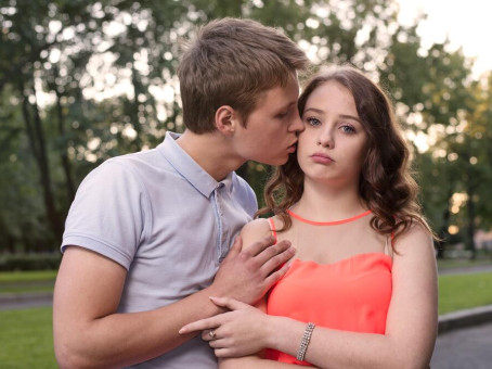 5 фраз и поступков, которые никогда нельзя прощать мужчинам