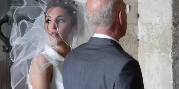 Девушка вышла замуж за старика и не пожалела