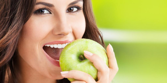 Оказывается, мы все ели яблоки неправильно