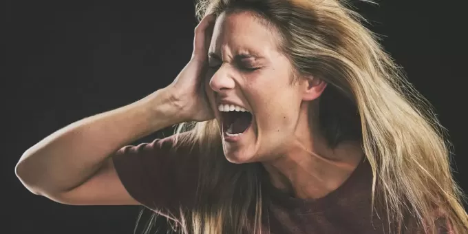 Что происходит с телом, когда вы злитесь: хуже, чем наркотики