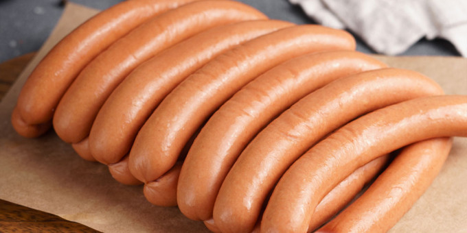 Скрытая правда сосисок: мясо или химическая пустышка