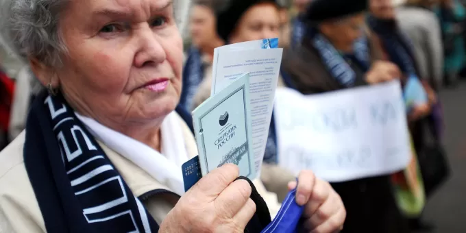 Кому вернут вклад со сберкнижки: названа особая категория