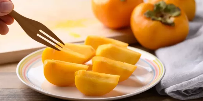 Как сделать хурму не вяжущей