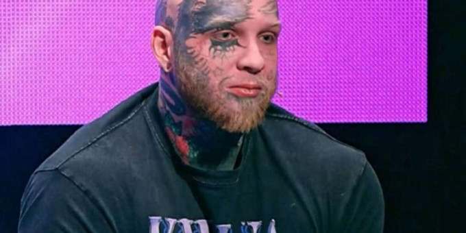 Переживший развод сын Яковлевой изменил внешность