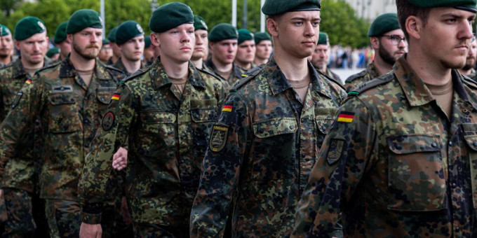 Германия объяснила бегство своих военных из Гренландии