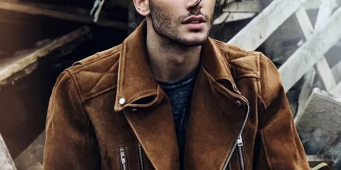 Мальчика дразнили в школе, а теперь о нем мечтает любая женщина