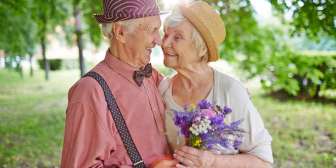 Деньги в подарок: кому положены юбилейные выплаты в 2026 году