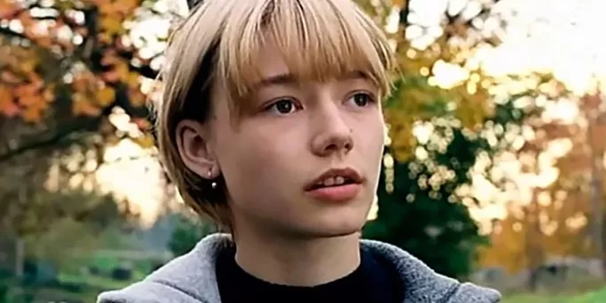 Почему Акиньшина бросила троих детей и живет одна