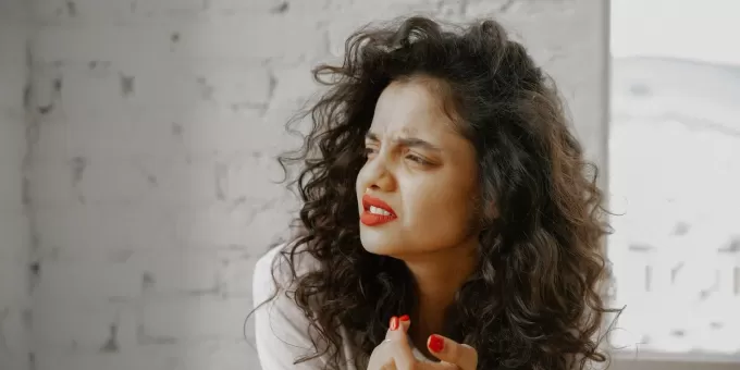 10 стандартных фраз, которые указывают на скрытую ненависть к вам