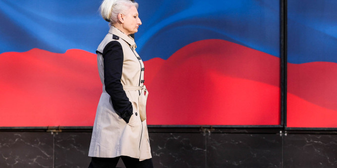 Какие льготы положены  женщинам с 54 лет и мужчинам с 59