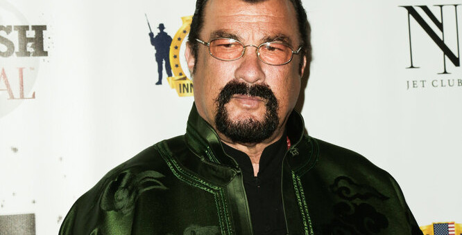 Названа настоящая стоимость дома Сигала в РФ