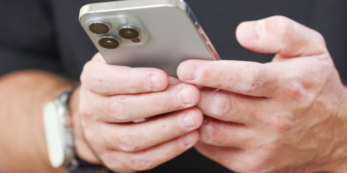 Юрист ответил, можно ли разыгрывать мошенников